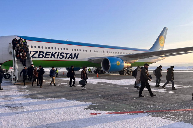 Самолёт Uzbekistan Airways, совершивший вынужденную посадку в Красноярске, временно выведен из эксплуатации