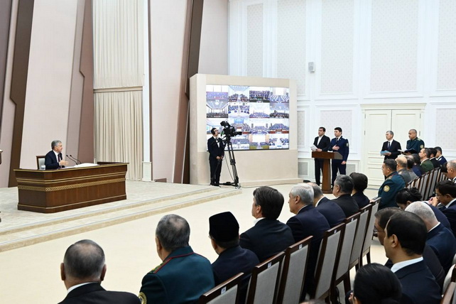 Mirziyoyev Criticizes Law Enforcement’s Fight Against Organized Crime