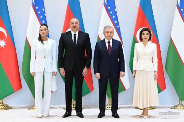Welcoming ceremony of President of Azerbaijan takes place