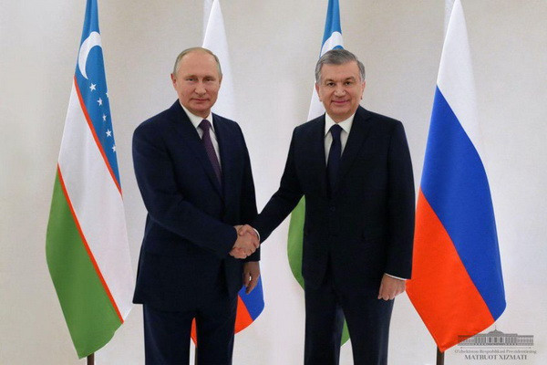 Шавкат Мирзиёев наградил Владимира Путина орденом «Олий Даражали Дўстлик» Республики Узбекистан