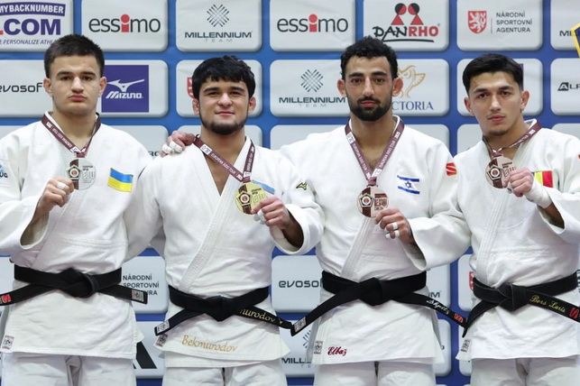 Узбекский дзюдоист Замохшари Бекмуродов завоевал золото на турнире в Праге