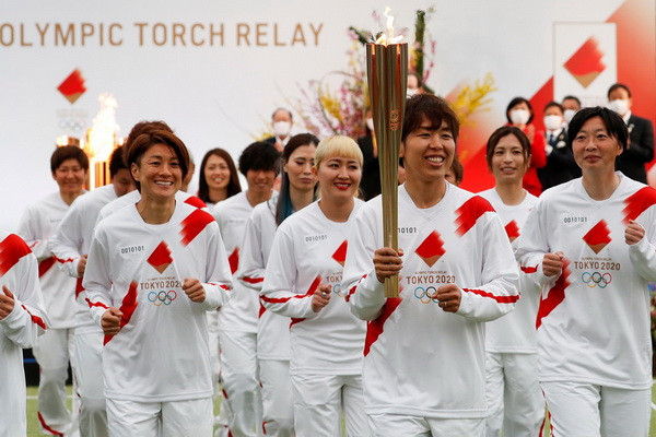 В Японии стартовала эстафета олимпийского огня