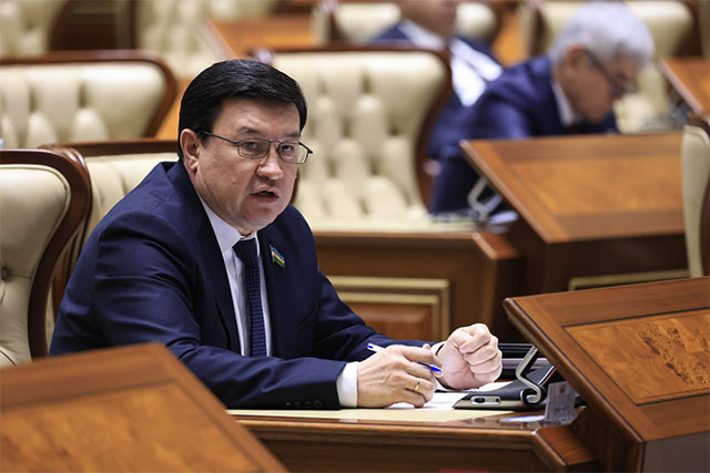 Uzbekistan Senate Approves Law Strengthening Labor Rights