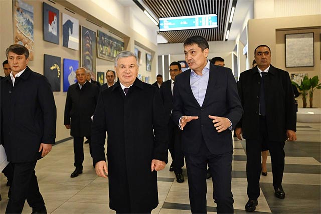 Мирзиёев посетил «Юнусобод галереяси», обсудил IT и цифровизацию столицы