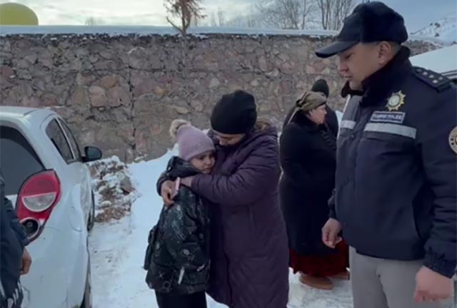 Lost Girl in Chimgan Reunited with Her Family