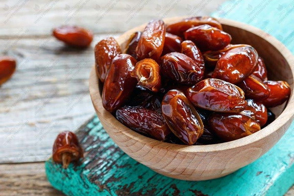 Imports of dates increased by 478 tons