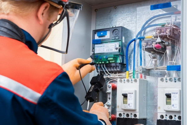The law came into force: the illegal use of electricity, heat, gas or water for commercial purposes qualifies as theft