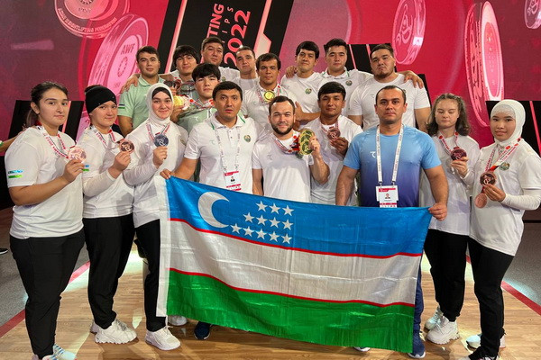 Тяжелоатлеты Узбекистана завершили чемпионат Азии на первом месте в общекомандном зачёте