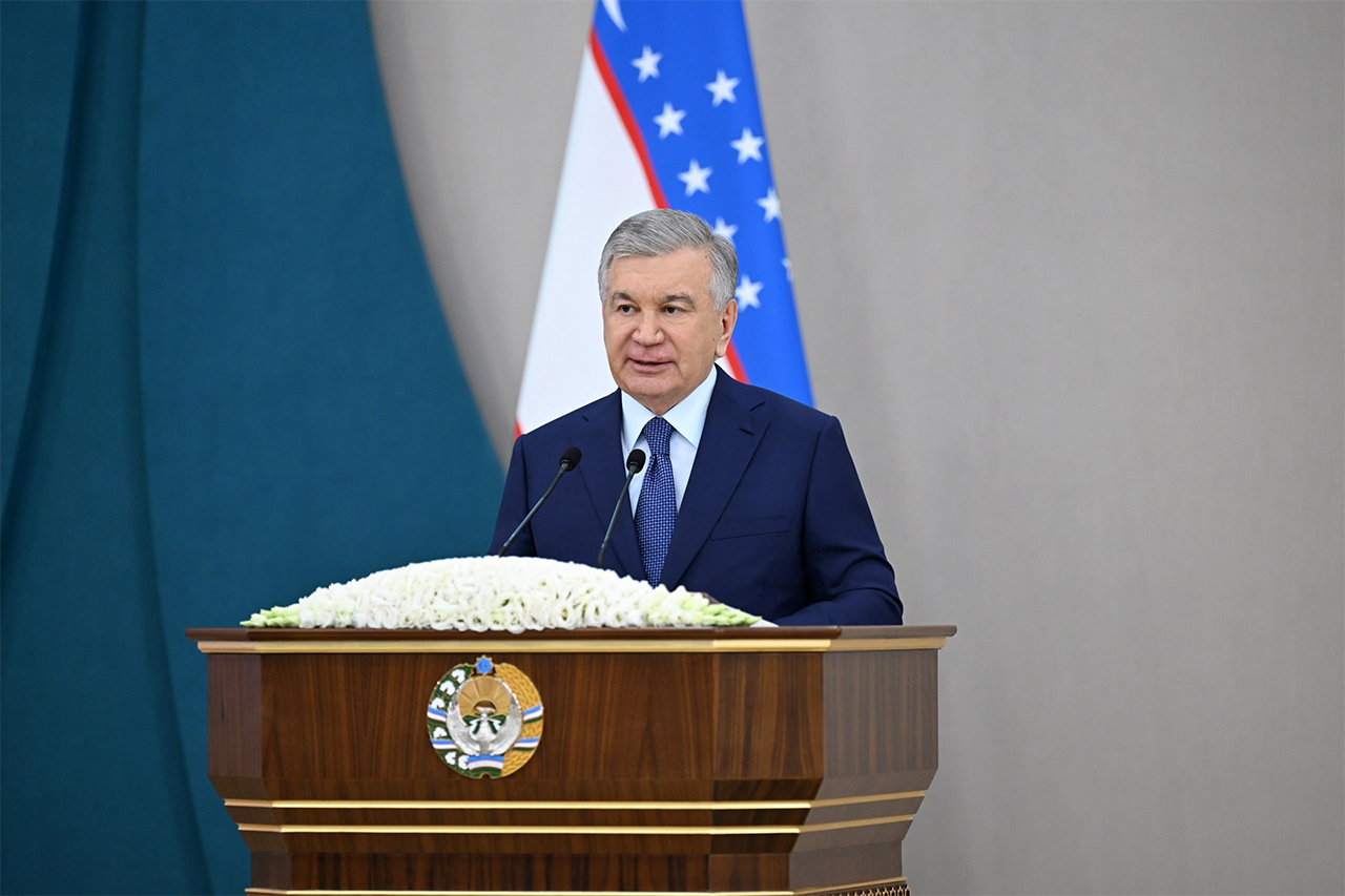 Мирзиёев заявил о необходимости ускорить развитие химической промышленности Узбекистана