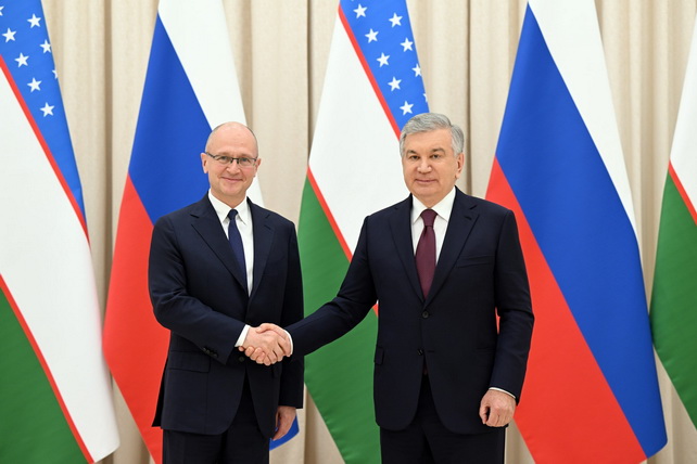Mirziyoyev Receives Russian Delegation Led by Kirienko