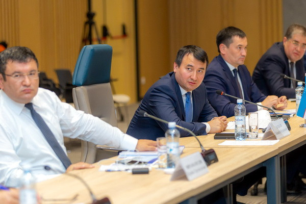 Vice-premiers of Uzbekistan and Kazakhstan discussed the implementation of joint projects