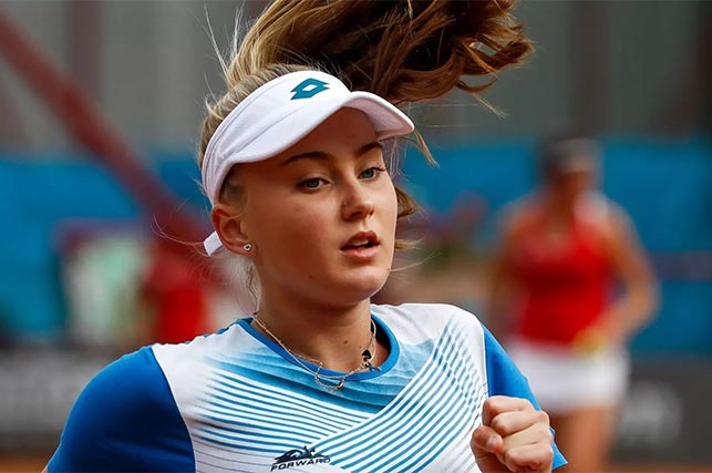 Uzbek Tennis Player Polina Kudermetova Wins Silver at Canberra Challenger