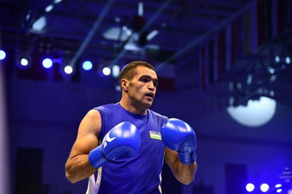 Одилжон Аслонов стал серебряным призером ЧА по боксу