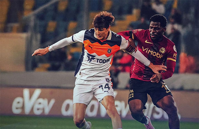 Shomurodov Starts as Basaksehir Held to 0-0 Draw