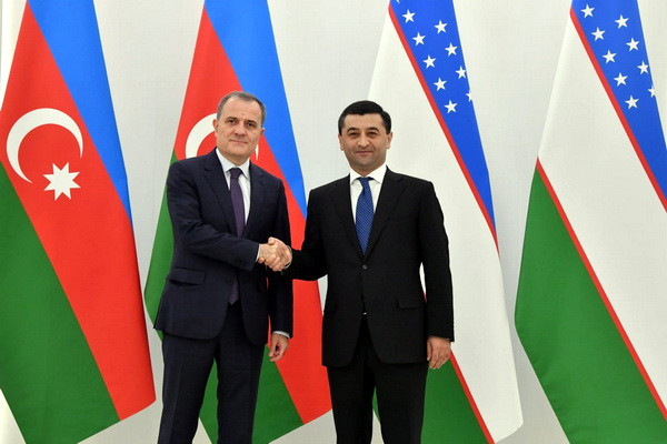 O‘zbekiston va Ozarbayjon tashqi ishlar vazirlari ikki tomonlama hamkorlikning dolzarb masalalarini muhokama qildilar
