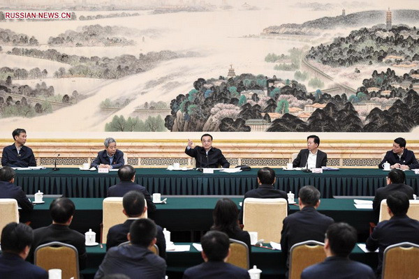 Li Keqiang calls for strengthening economic recovery dynamics and market viability