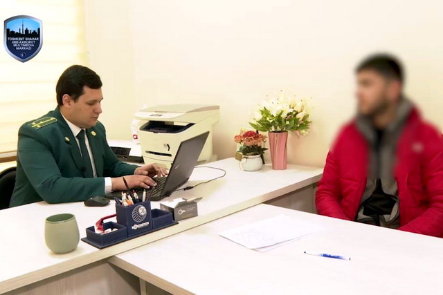 Taxi driver takes out microloan of 12 million soums on sleeping passenger