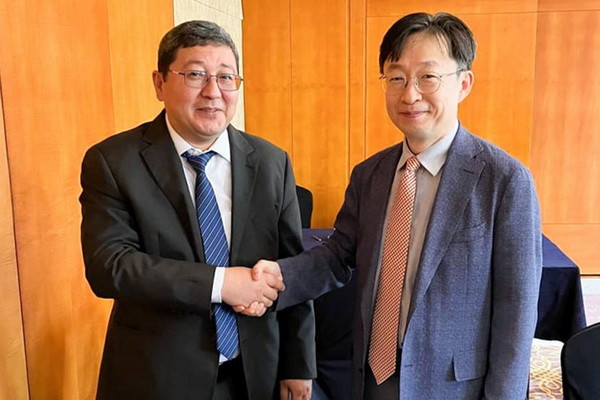 An agreement was signed between the Ministry of Transport and Seoul University