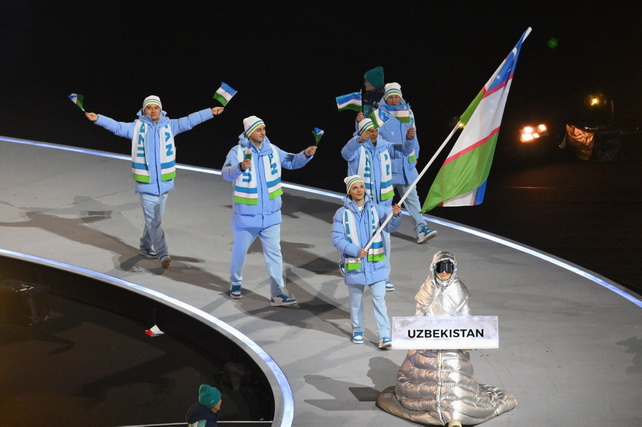 Uzbekistan Delegation Participates in Opening Ceremony of Winter Olympics in Italy