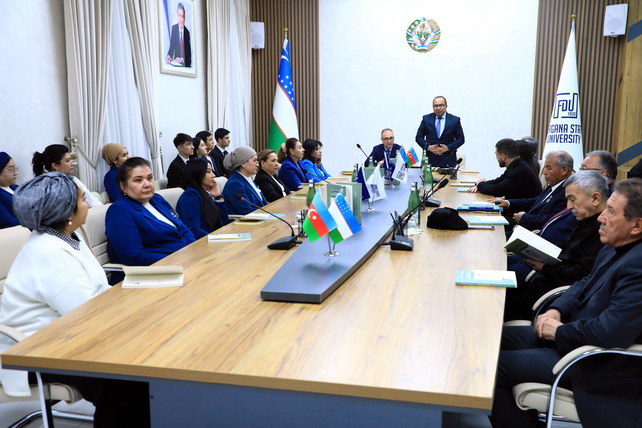 Uzbek Translation of Bakhtiyar Vahabzade’s Book Presented in Ferghana