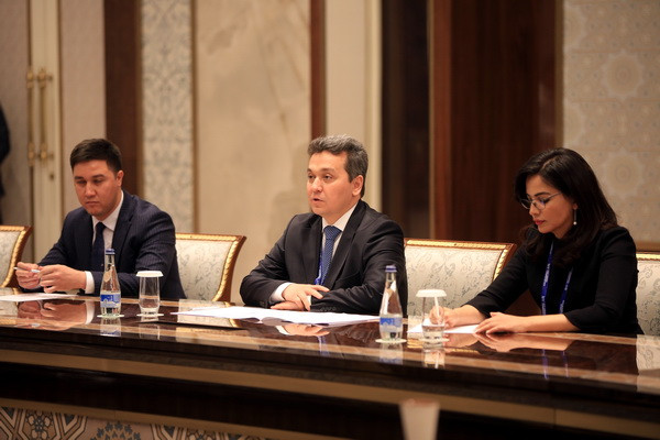 Молодежь Узбекистана получила возможность бесплатно получить онлайн-образование