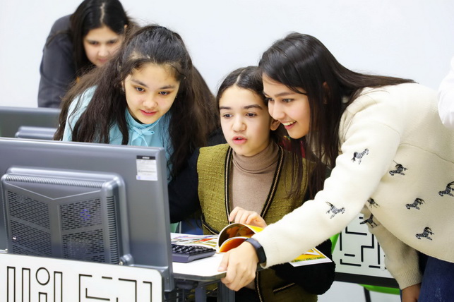 Uzbekistan Launches the Tenth Season of the International Technovation Girls Program