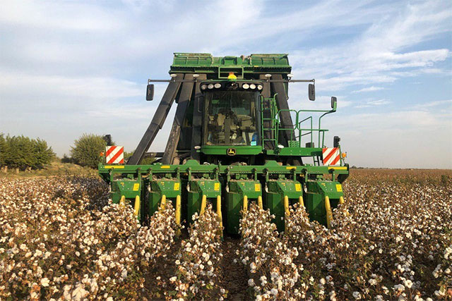 Узбекистан закупит сельхозтехнику у американской компании John Deere