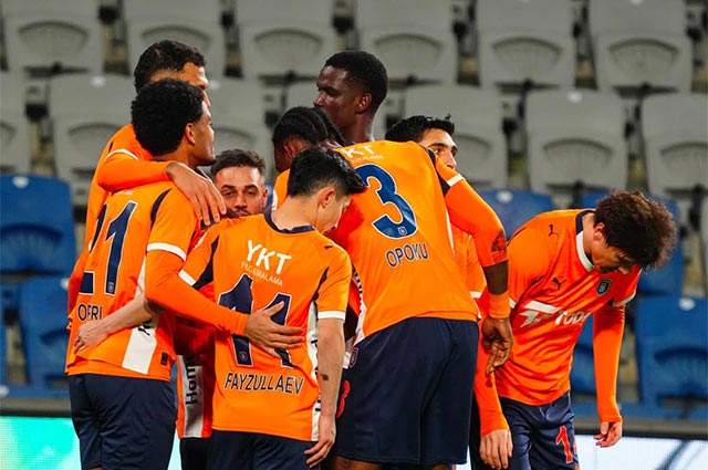 Başakşehir Defeats Konyaspor 2-0 in Turkish Süper Lig