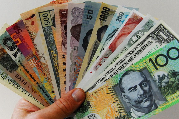 Мосбиржа планирует запустить торги нацвалютами Армении, Узбекистана и ОАЭ