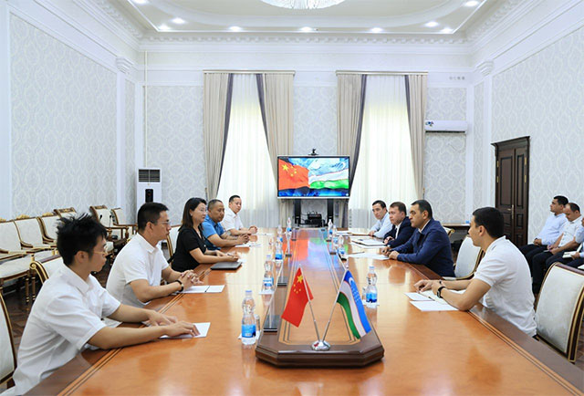 Ferghana region governor discusses modernization and digitalization of sewer system with Chinese investors