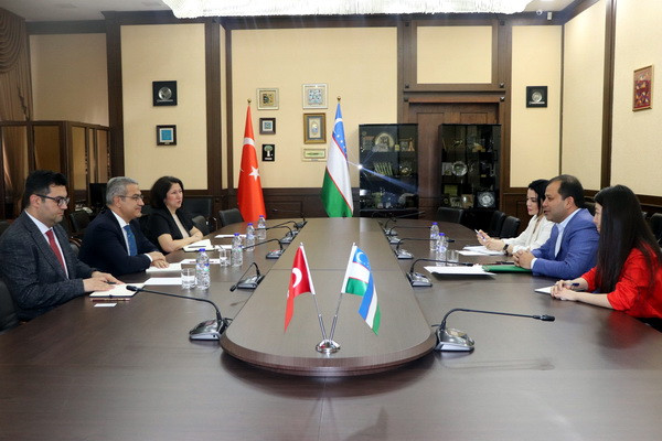 Issues of development and expansion of bilateral trade, economic and investment cooperation discussed