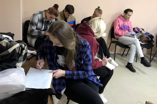 Московский педагог проводит мастер-классы для актеров Русского драмтеатра Узбекистана