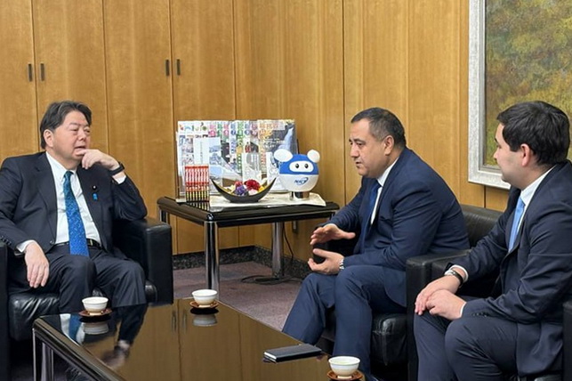 Uzbek Ambassador Discusses Expanded Cooperation with Japan’s Minister