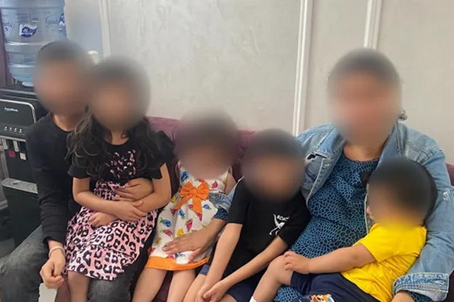 Uzbek Woman with Seven Children Returns Home from Samara Region