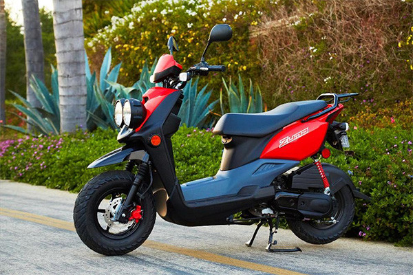 Moped, scooter, and electric scooter owners must obtain license plates by 1 March 2025