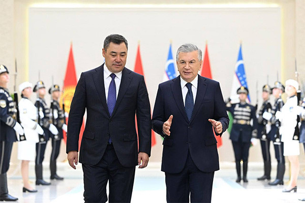 Состоялась торжественная церемония встречи Президента Кыргызстана