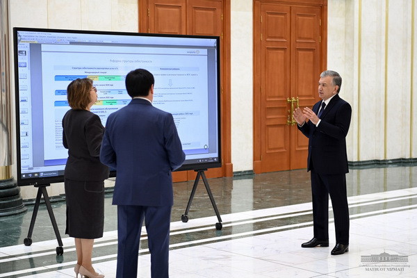 Projects in the transport and utilities sectors presented to Uzbek President
