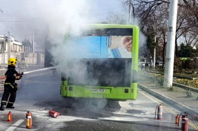 Bus Catches Fire in Sergeli District of Tashkent — No Injuries Reported