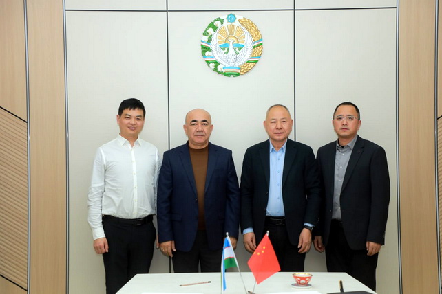 В Нурафшоне прошли переговоры с зарубежными инвесторами по реализации современных строительных проектов