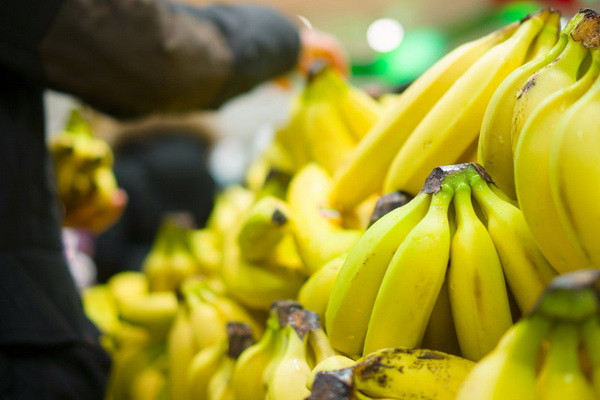 Imports of bananas increased by 14.3 thousand tons