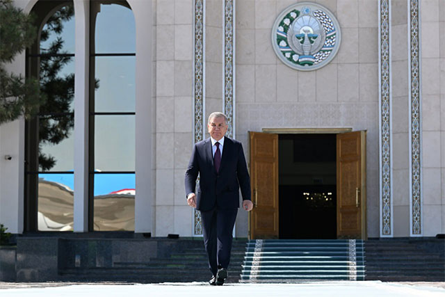 President of Uzbekistan Departs for Working Visit to Turkmenistan
