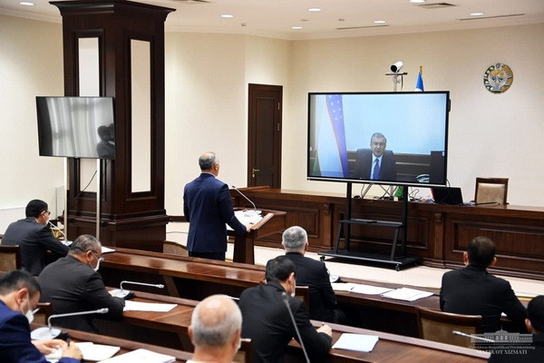 Шавкат Мирзиёев: в Узбекистане будет создана новая система оказания агрохимических услуг