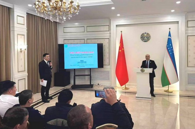 Делегация узбекских фермеров изучает опыт Китая в хлопководстве и зерноводстве