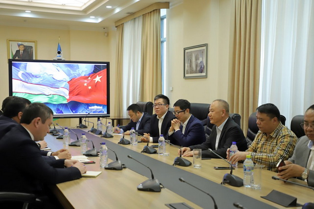 Uzbekistan and China discuss construction of residential complex in Andijan region