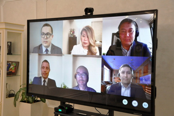 Мининфоком предложил открыть офис разработки компании Microsoft в Узбекистане