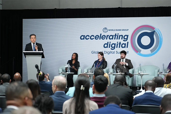 Sherzod Shermatov makes speech at the Global Digital Summit