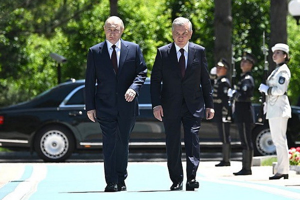Состоялась церемония официальной встречи Президента РФ