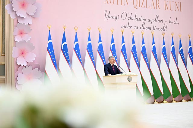 President of Uzbekistan Congratulates Women on March 8, Highlights Their Contribution to National Development