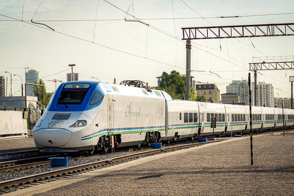 Over 5.3 Million Passengers Traveled by Train in Uzbekistan in the First Half of 2025
