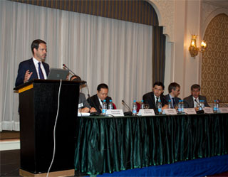 CBU, Fitch Ratings discuss development of banking system